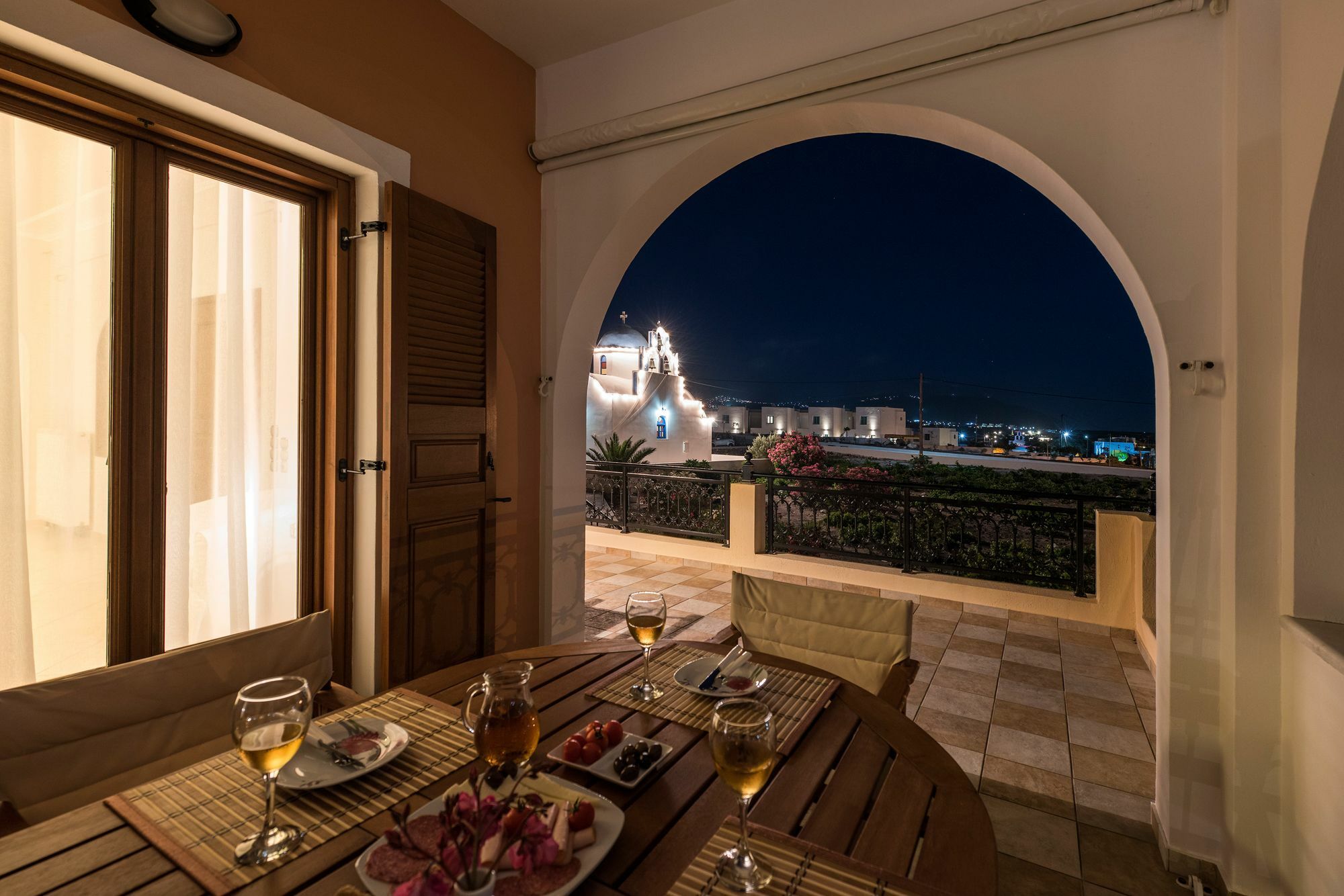 Vineyard Exclusive Suites Akrotiri  Exterior photo